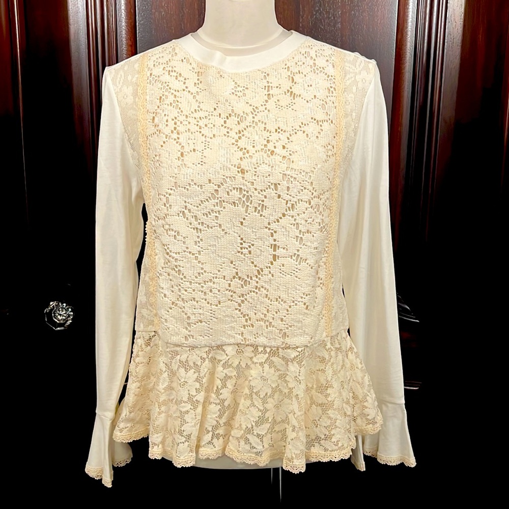 Gorgeous See by Chloe Cream Top